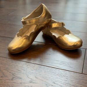 L’Amour Sonia Scalloped Flat Size 1